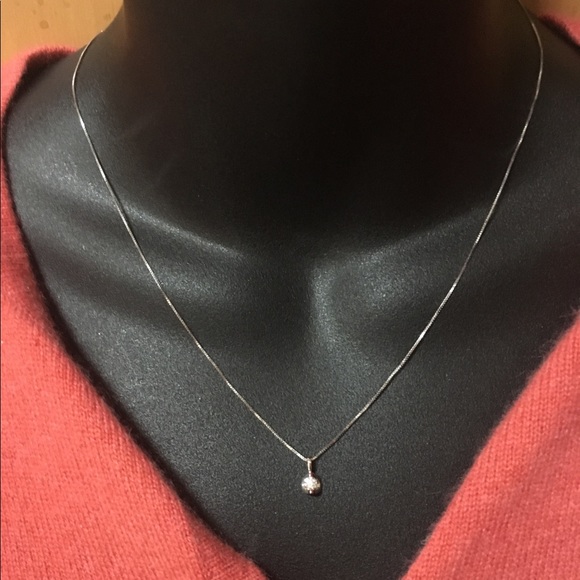 Solid 14K White Gold Natural Diamond Solitaire Pendant Box Link Chain Necklace - Picture 2 of 15